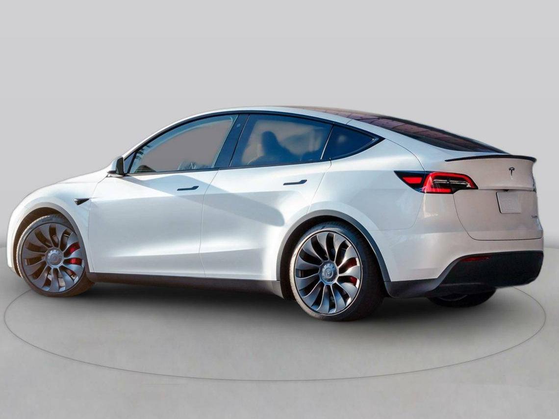 TESLA MODEL Y 2024 7SAYGDEF9RA316627 image